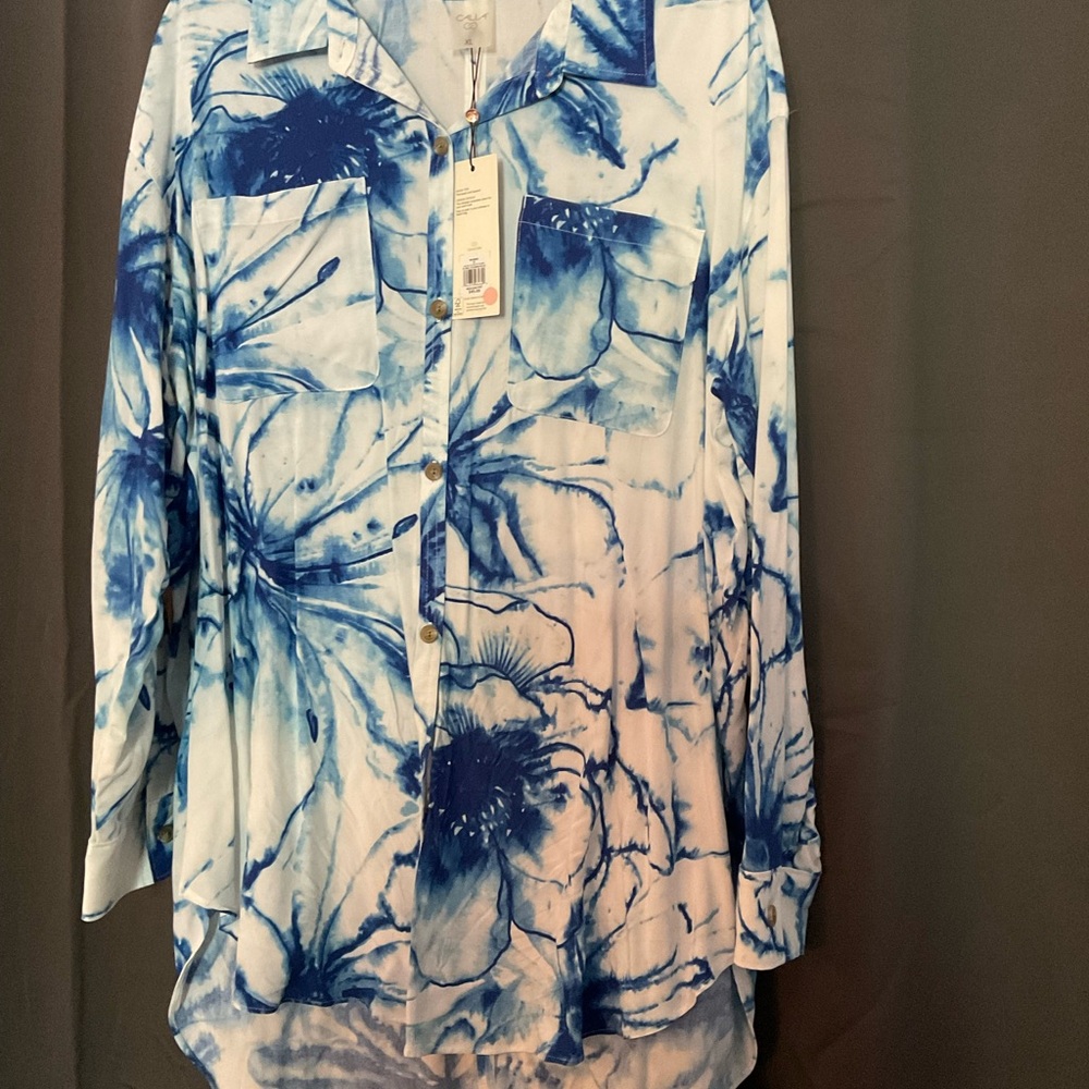 Women’s Calia Utility Shirt / Swim Cover-up in Floral Flourish Blue XL